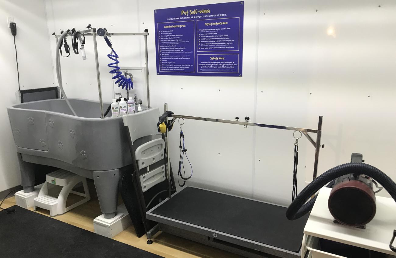 The new self-wash station at RuffMutts in Niverville.