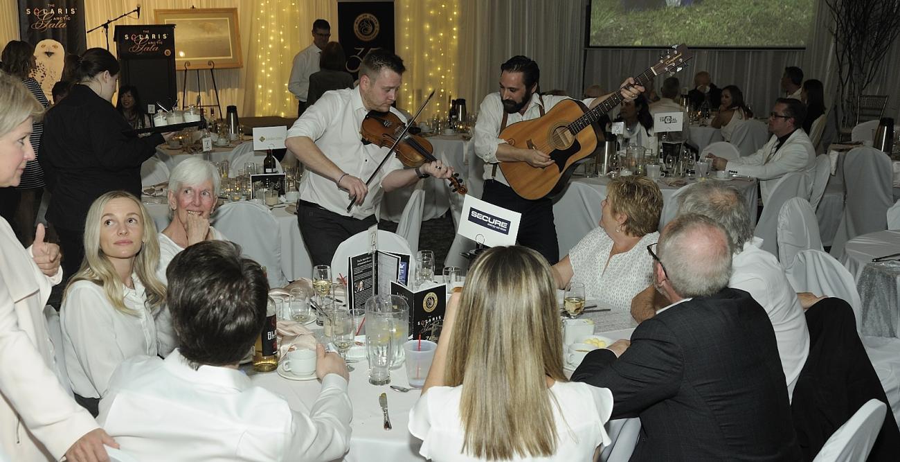 Gala guests entertained with live music.
