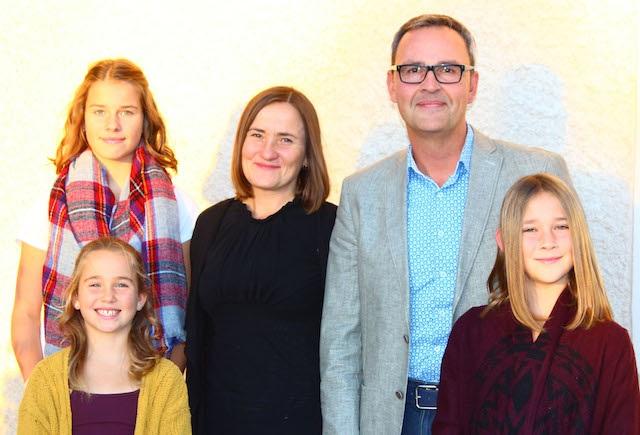 Curtis Claydon with wife Lorrie and daughters Hailey, Brooke, and Somer. 