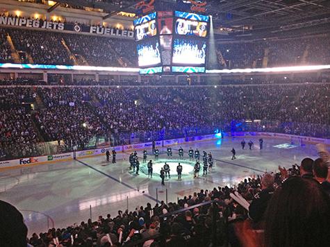 The Jets take the ice