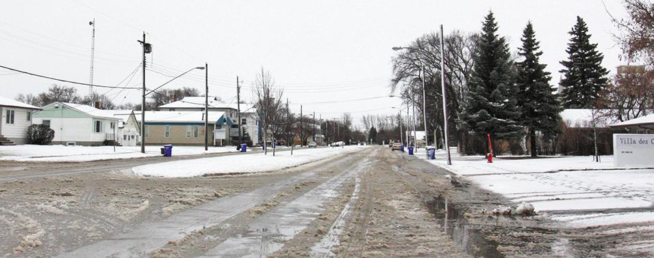 Main Street in Île-des-Chênes